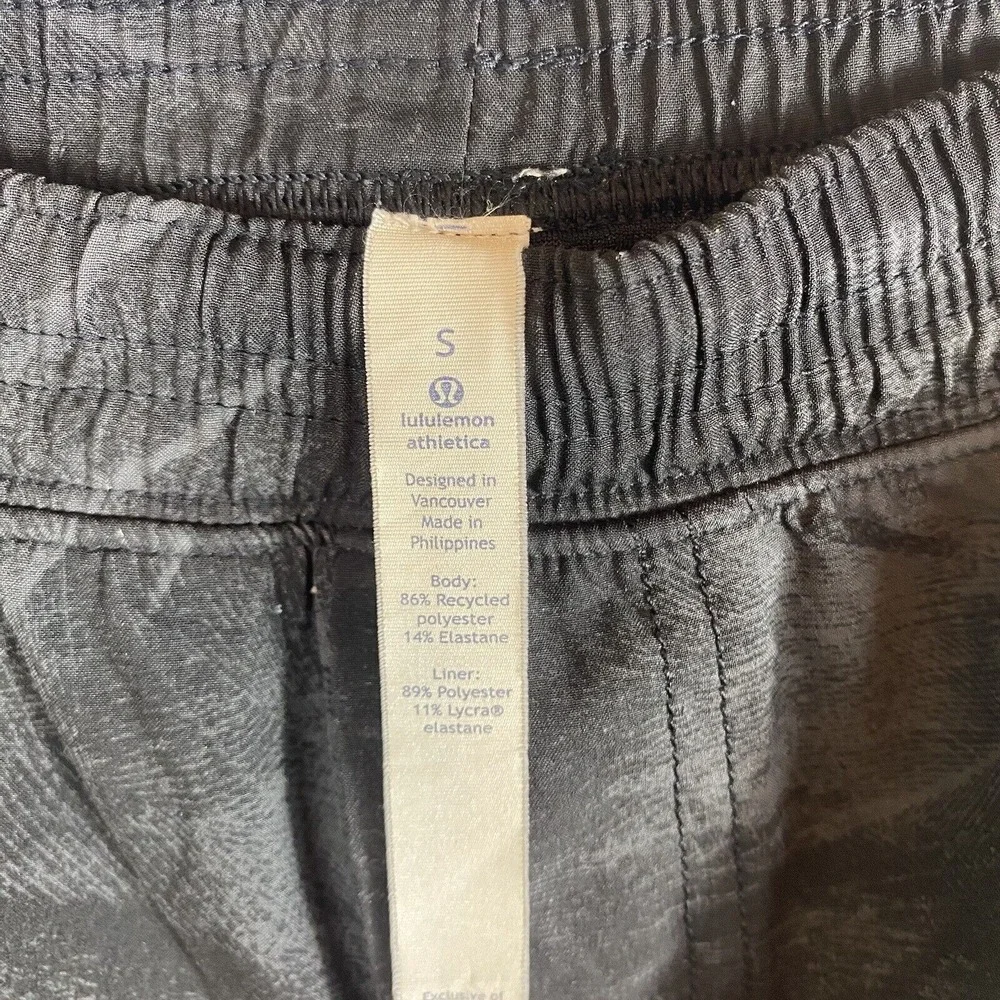 Lululemon Pace Breaker Men's Small Lined Short 9